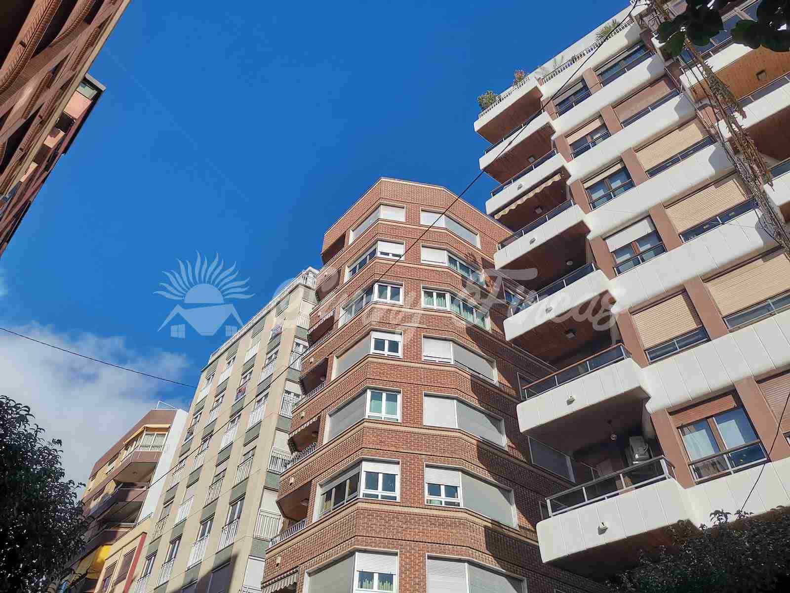 2 soverom Penthouse til salgs i Villena - € 189 995 (Ref: 7341961)