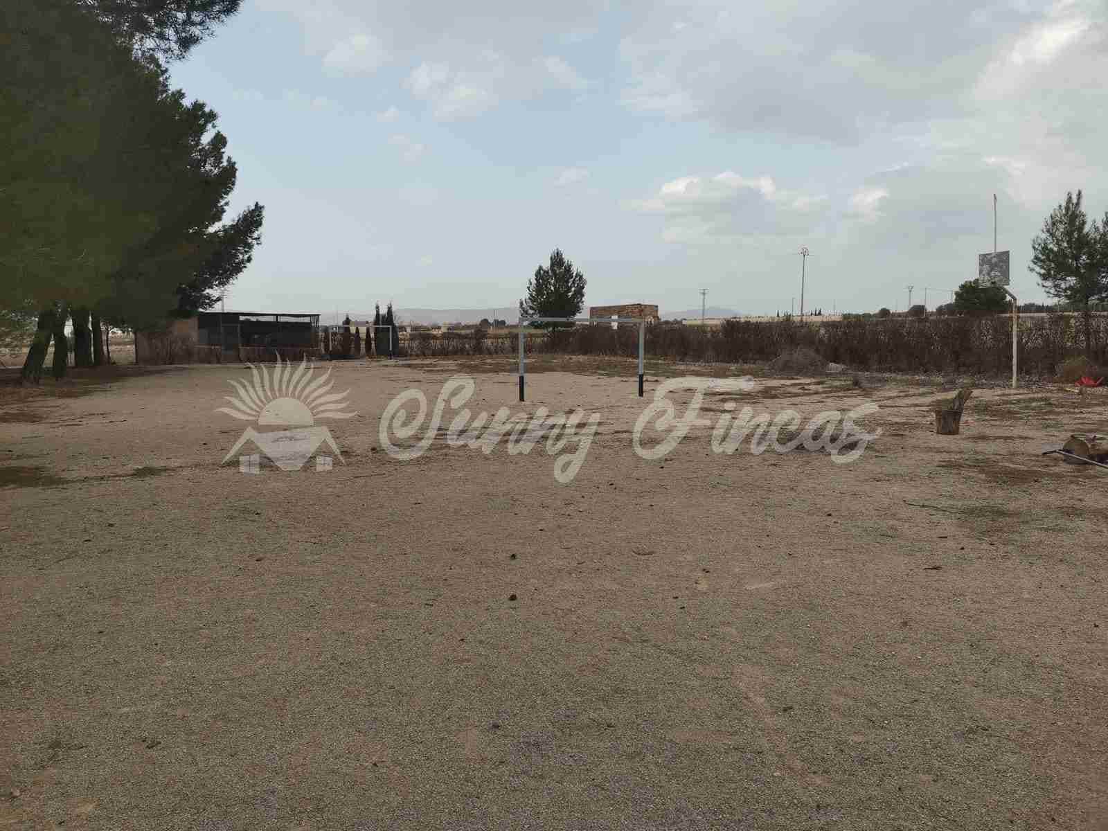 10 sovrum Finca/Hus på landet till salu i Yecla med pool garage - 549 000 € (Ref: 7429618)