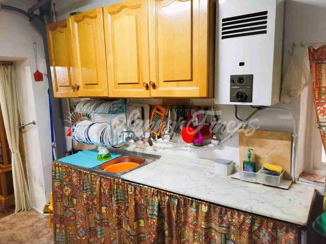 5 sypialnia Finka/Dom wiejski na sprzedaż w Yecla z garażem - 65 000 € (Ref: 7429738)