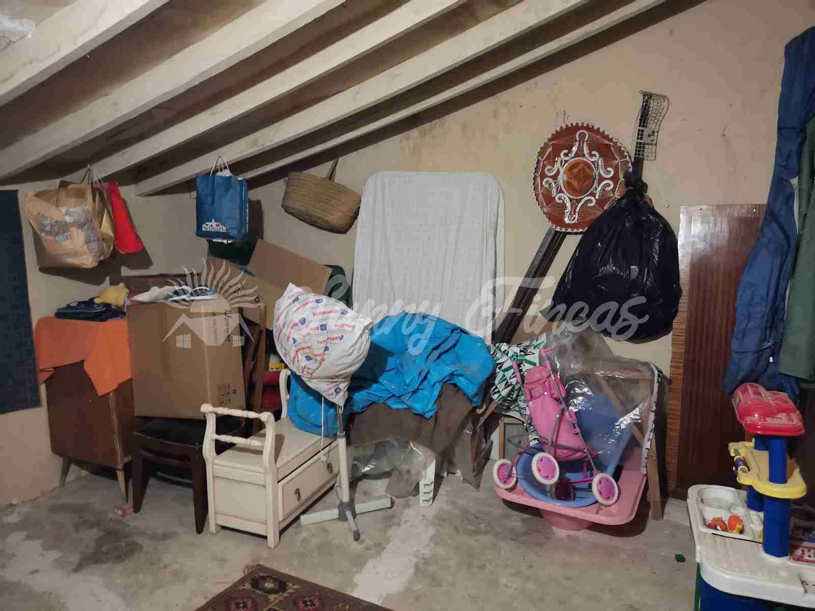 5 soveværelse Finca/Landehus til salg i Yecla med garage - € 65.000 (Ref: 7429738)