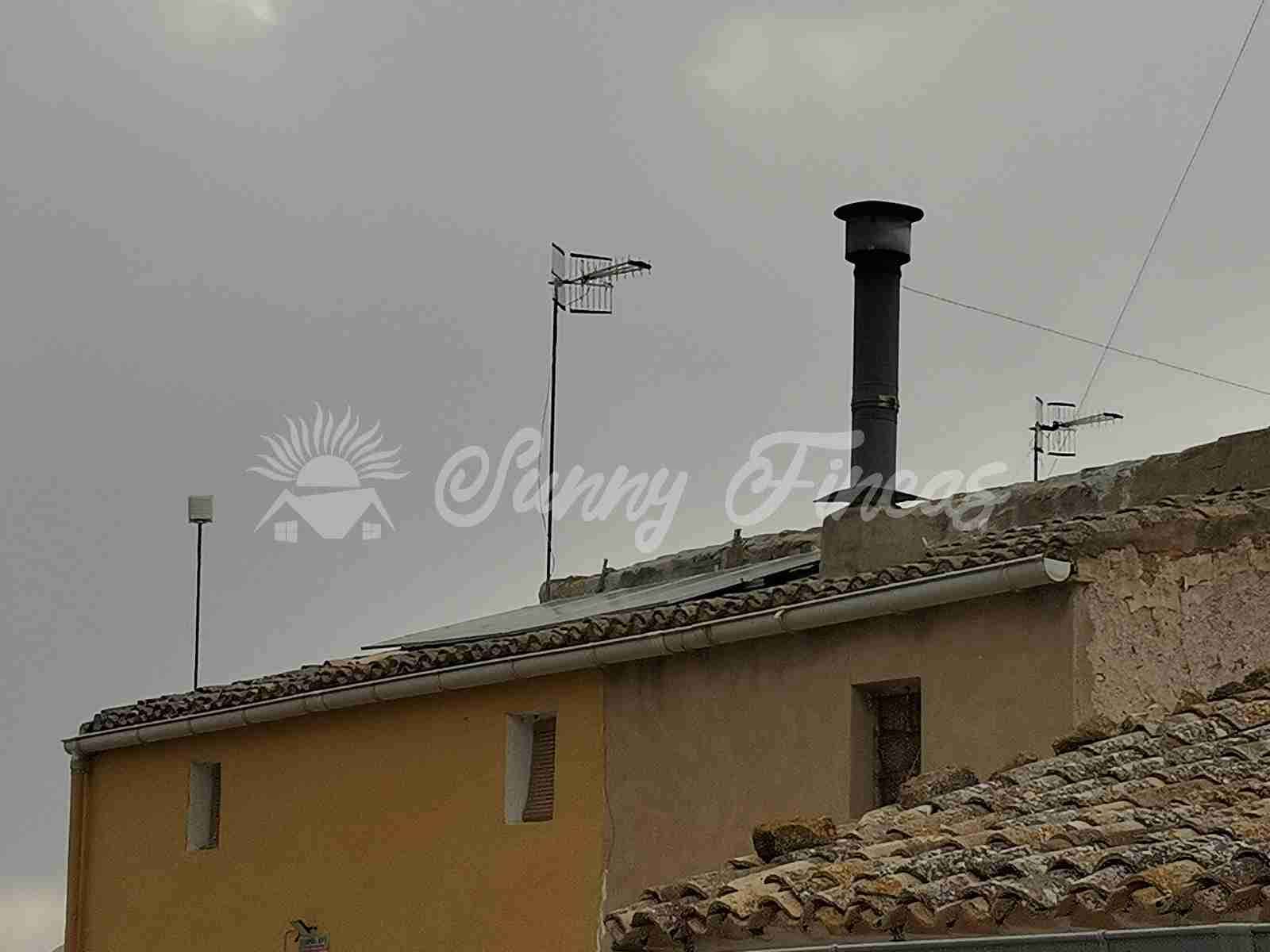 5 soveværelse Finca/Landehus til salg i Yecla med garage - € 65.000 (Ref: 7429738)