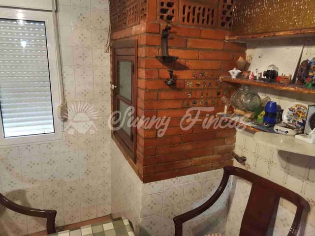 6 soveværelse Finca/Landehus til salg i Yecla med swimmingpool garage - € 139.995 (Ref: 7462606)