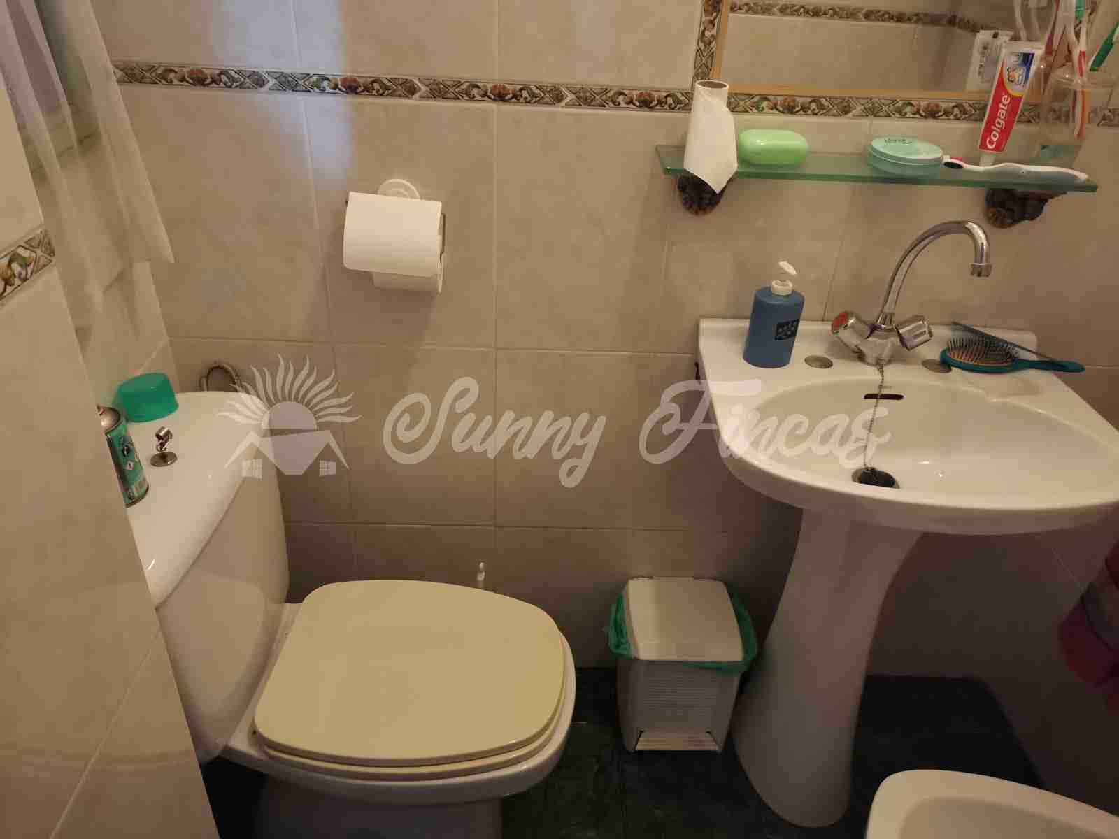 6 soveværelse Finca/Landehus til salg i Yecla med swimmingpool garage - € 139.995 (Ref: 7462606)