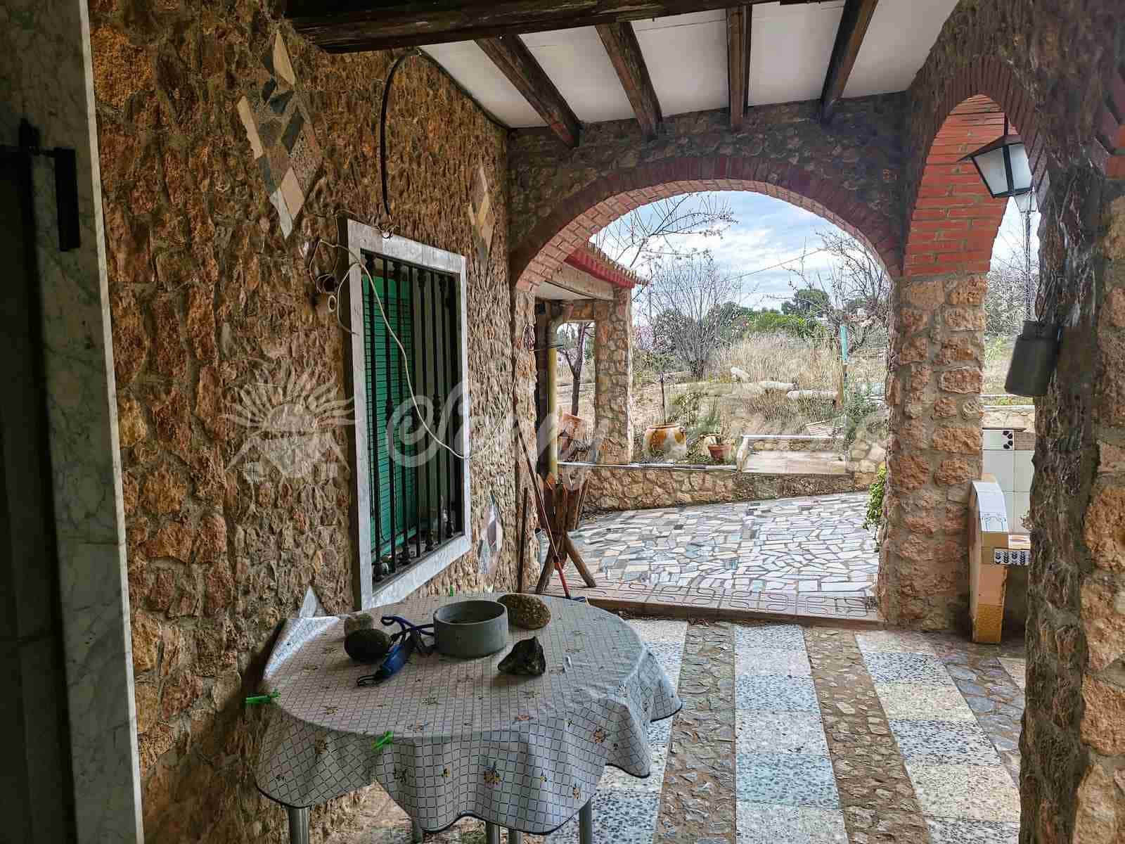 6 soveværelse Finca/Landehus til salg i Yecla med swimmingpool garage - € 139.995 (Ref: 7462606)