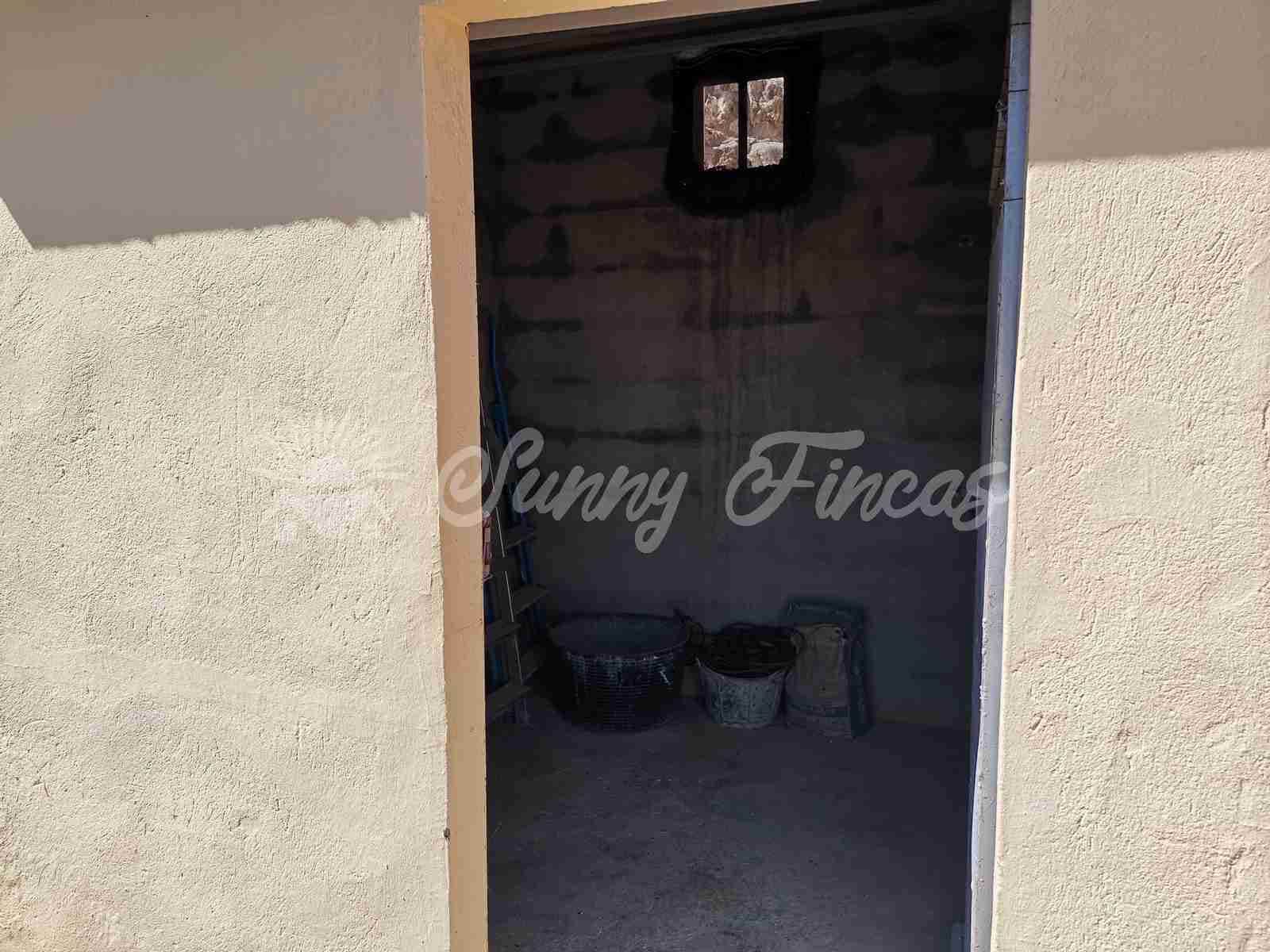 Finca/Landehus til salg i Salinas med garage - € 85.000 (Ref: 7503780)