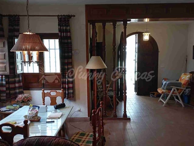 4 slaapkamer Villa te koop in Ayora met zwembad garage - € 186.000 (Ref: 7694414)