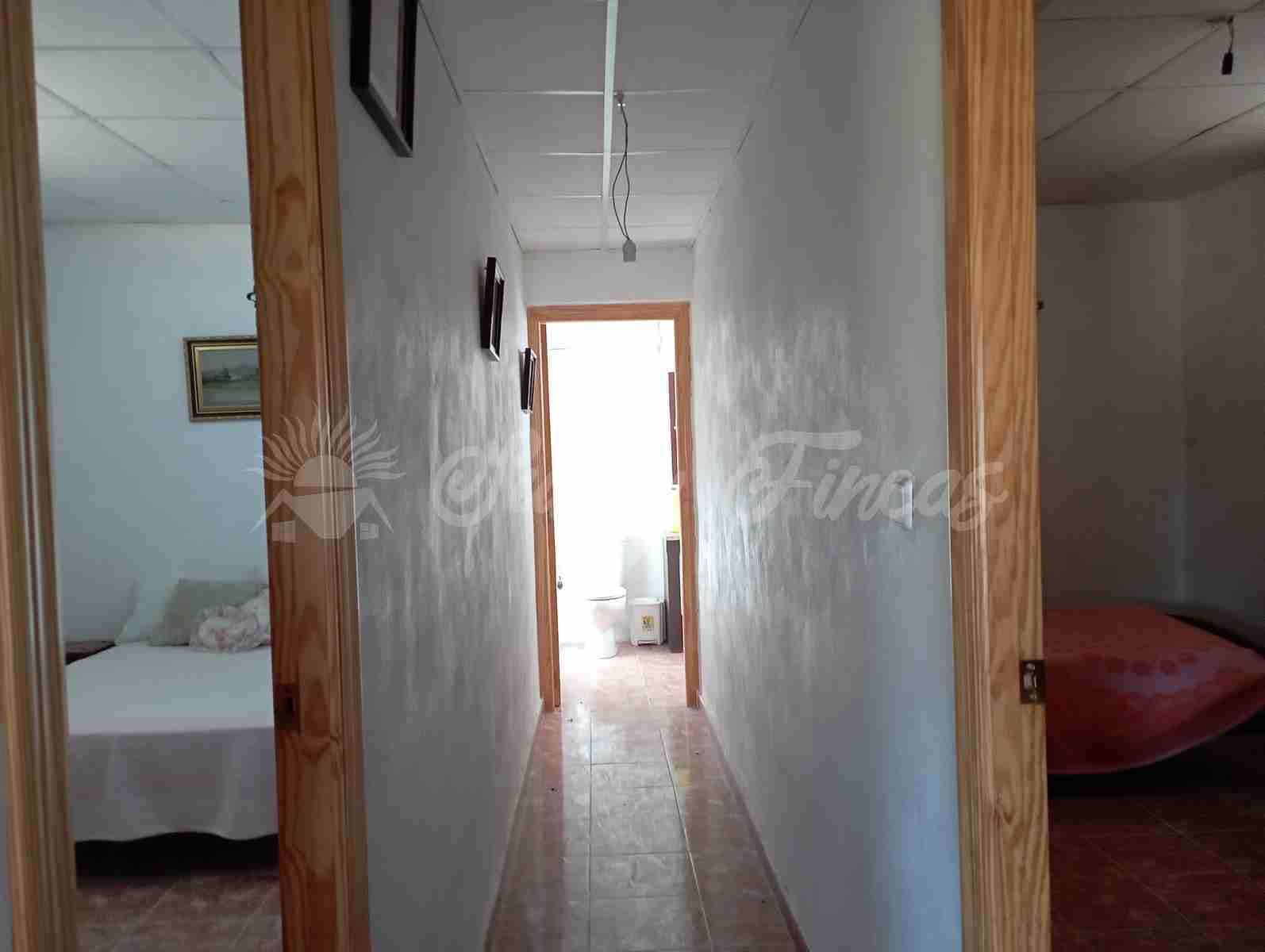 2 slaapkamer Finca/Landhuis te koop in Yecla met garage - € 73.000 (Ref: 7748850)