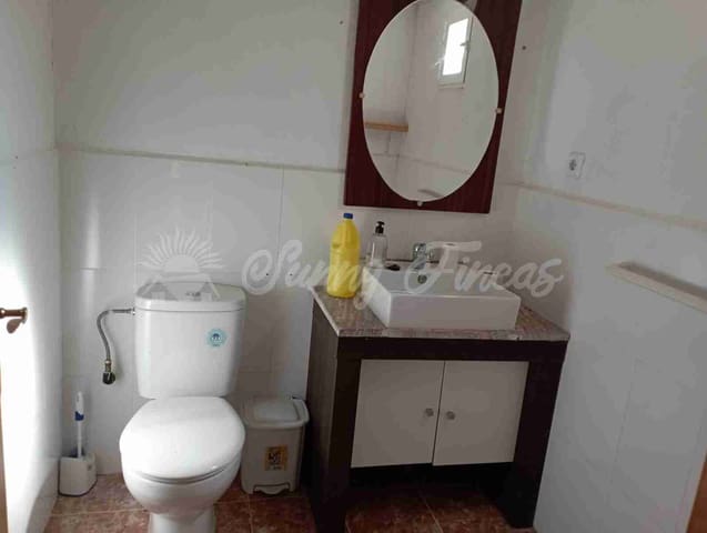 2 sovrum Finca/Hus på landet till salu i Yecla med garage - 73 000 € (Ref: 7748850)