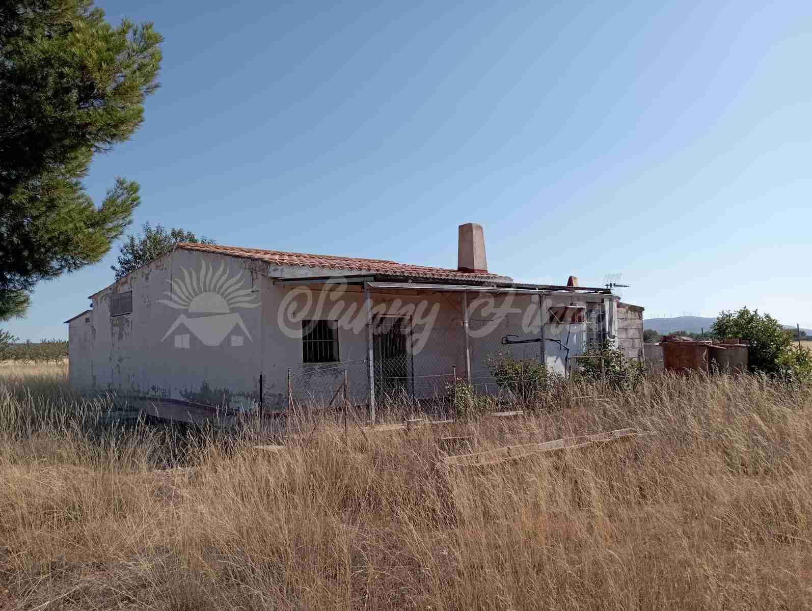 2 slaapkamer Finca/Landhuis te koop in Yecla met garage - € 73.000 (Ref: 7748850)