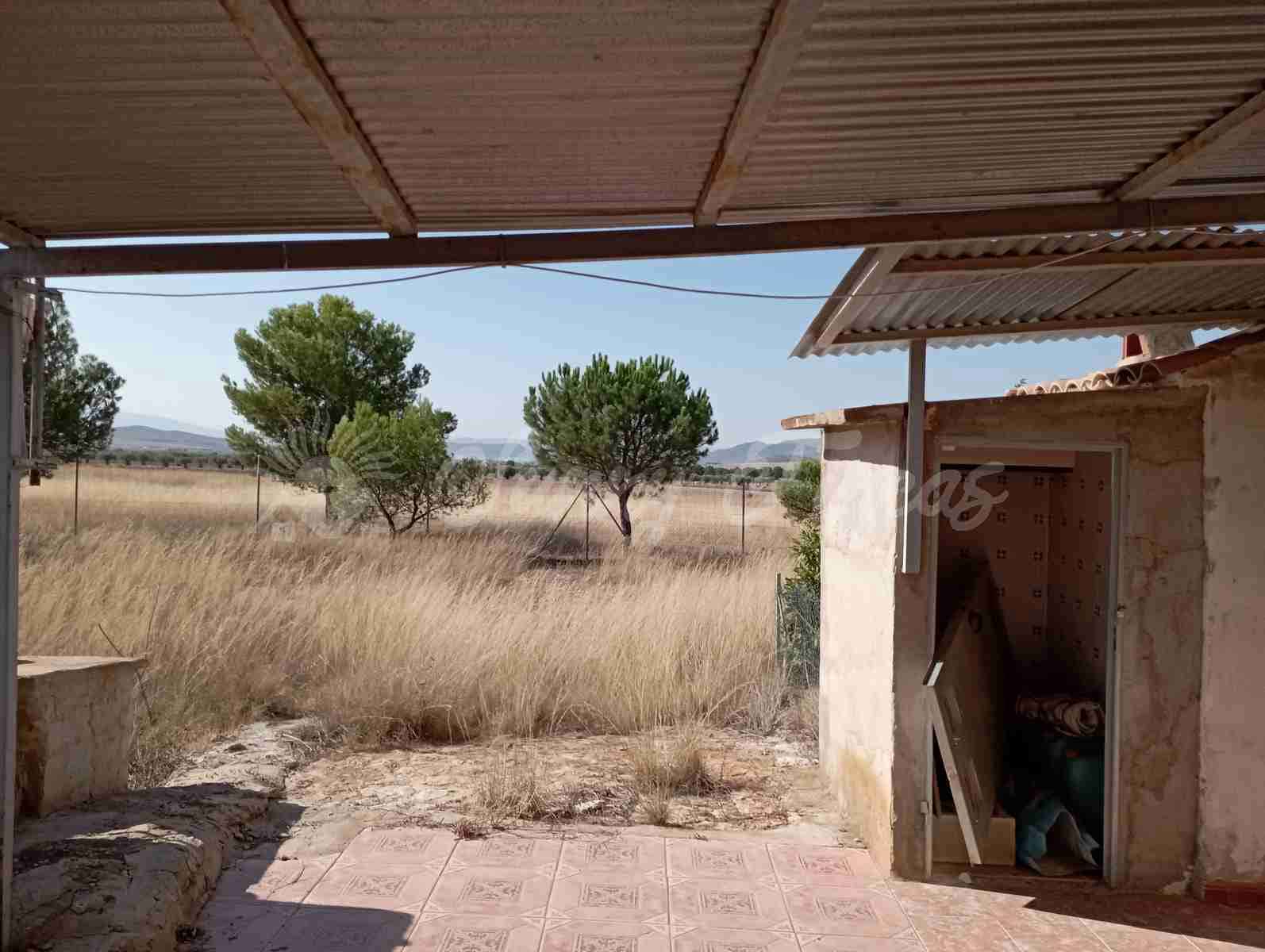 2 slaapkamer Finca/Landhuis te koop in Yecla met garage - € 73.000 (Ref: 7748850)