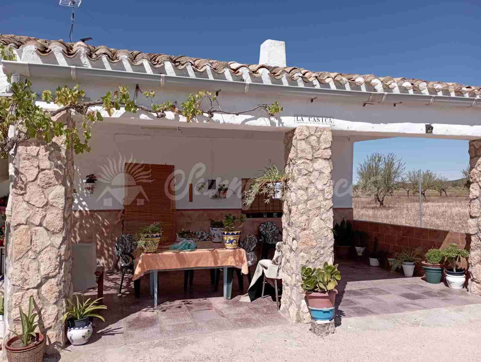 5 soverom Finca/Herregård til salgs i Yecla med svømmebasseng garasje - € 95 000 (Ref: 7788131)