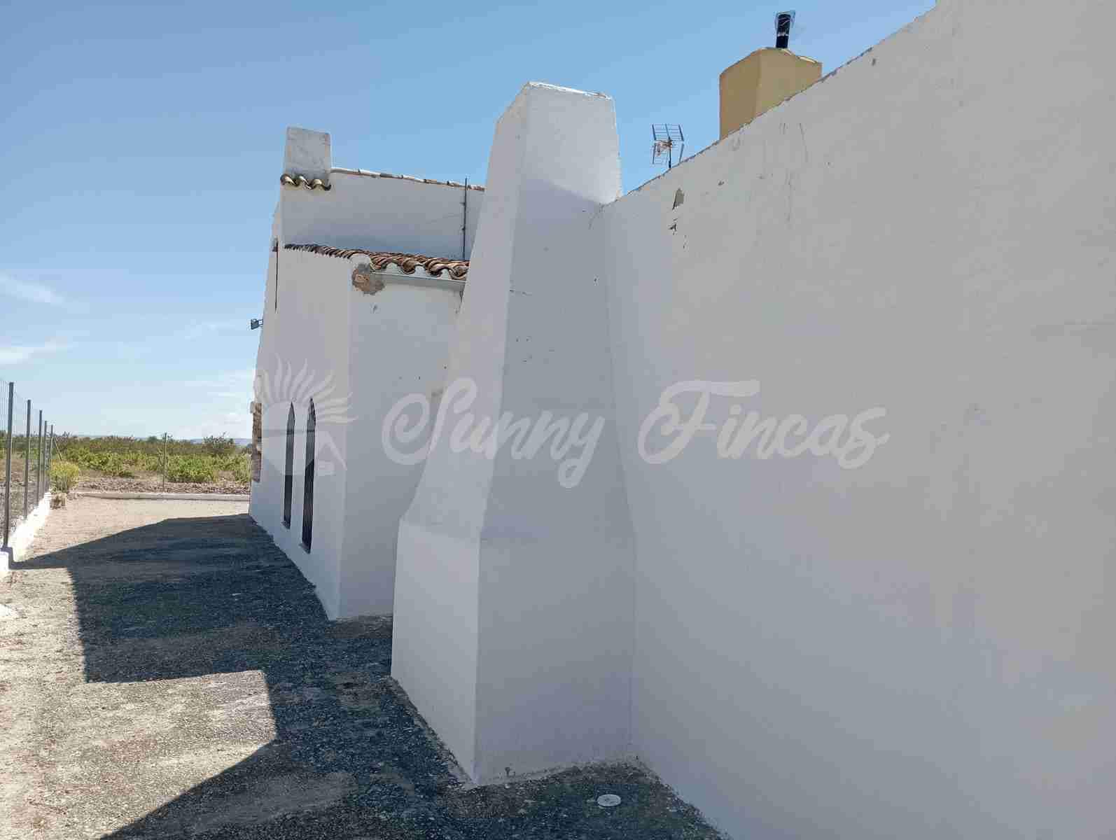 5 soverom Finca/Herregård til salgs i Yecla med svømmebasseng garasje - € 95 000 (Ref: 7788131)