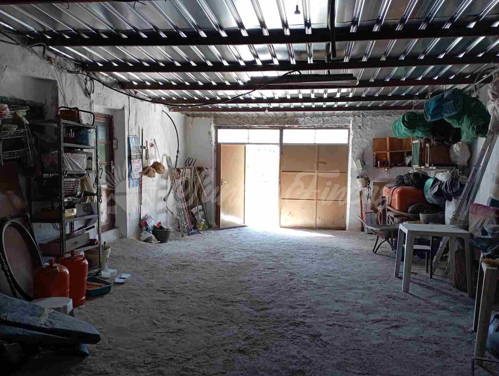 5 soverom Finca/Herregård til salgs i Yecla med svømmebasseng garasje - € 95 000 (Ref: 7788131)