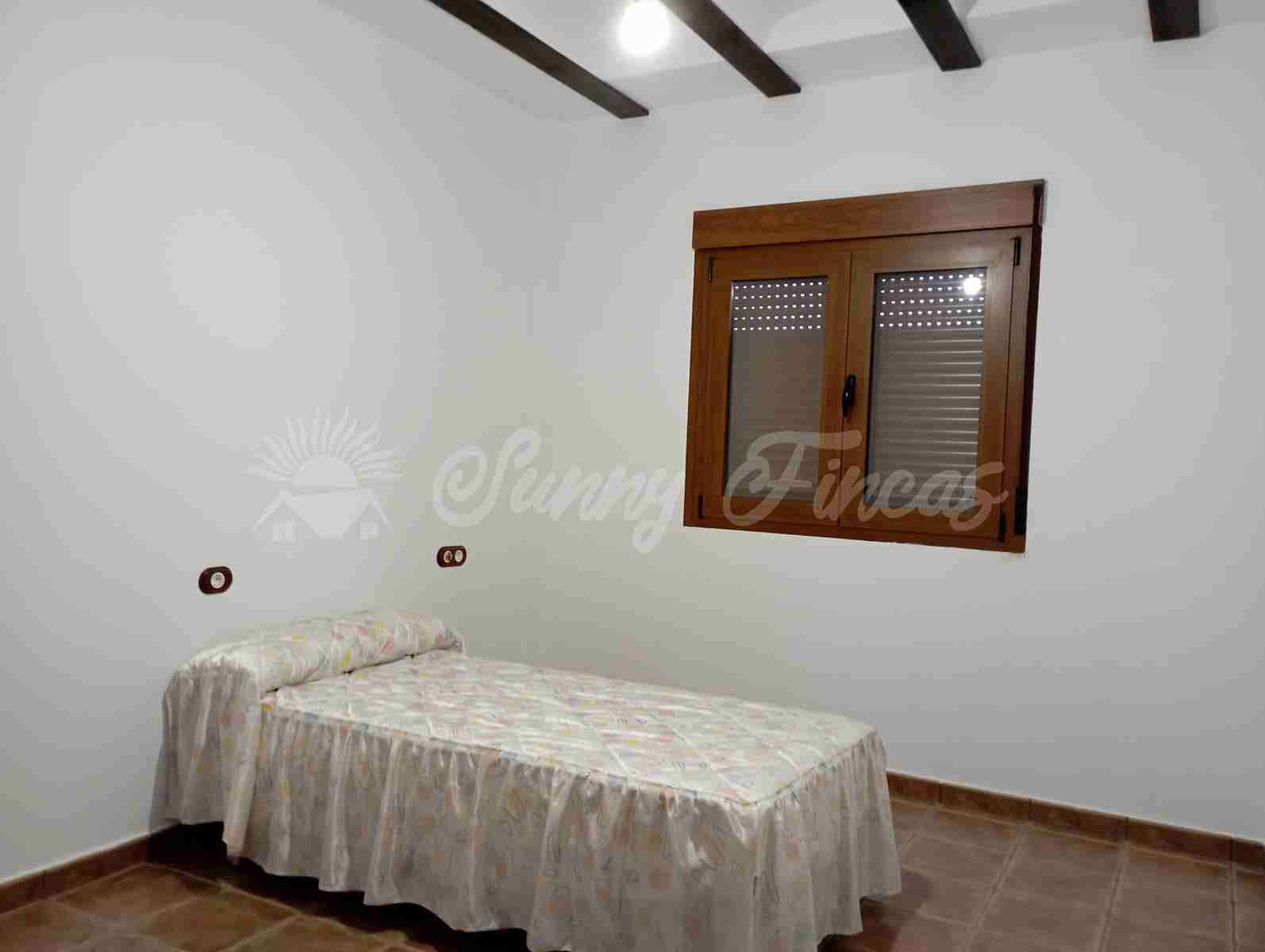 5 soveværelse Villa til salg i Villena med swimmingpool garage - € 425.000 (Ref: 7846230)