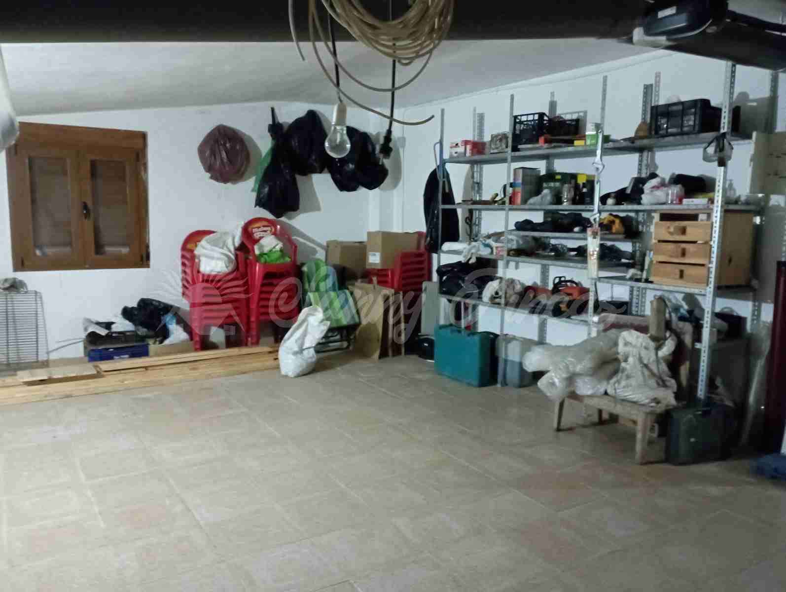 5 soveværelse Villa til salg i Villena med swimmingpool garage - € 425.000 (Ref: 7846230)