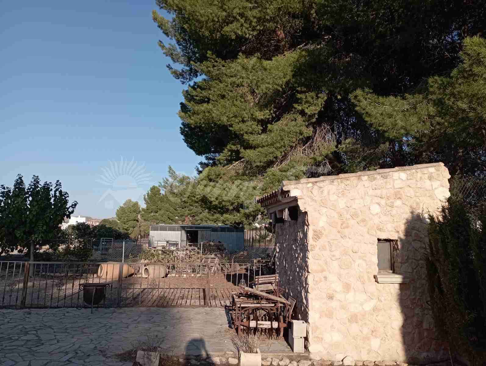 5 soveværelse Villa til salg i Villena med swimmingpool garage - € 425.000 (Ref: 7846230)