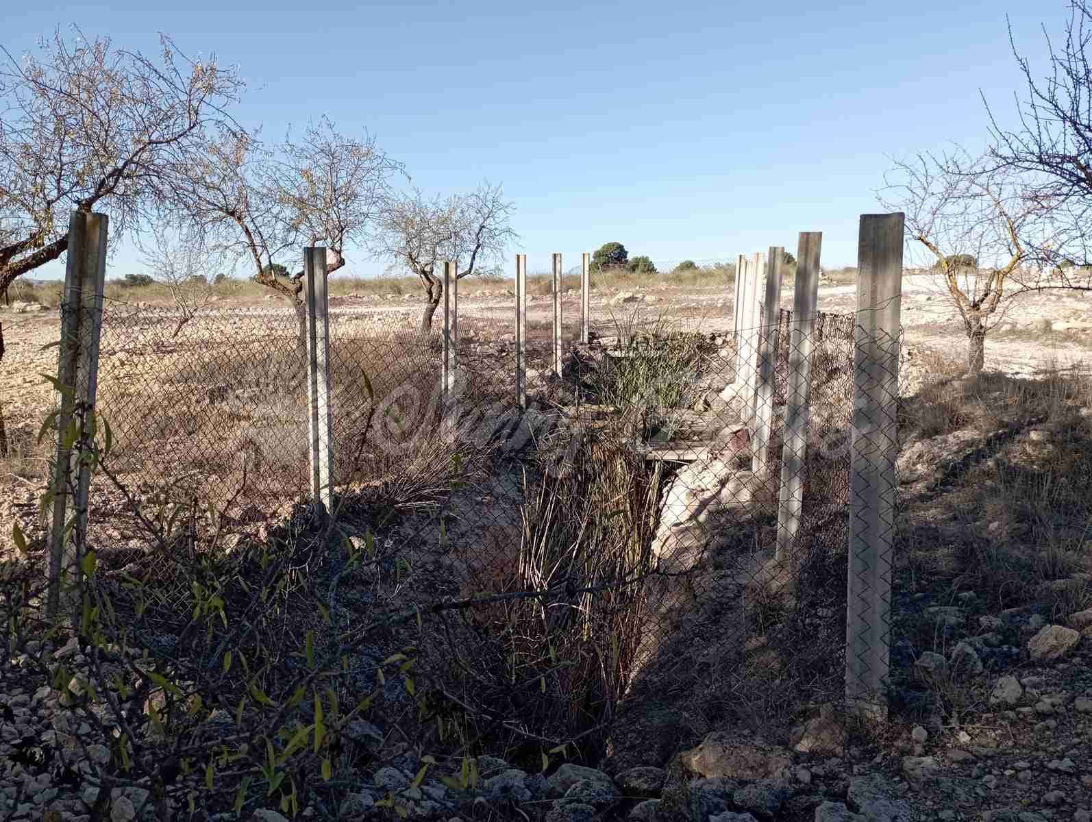 Finca/Landehus til salg i Caudete - € 29.995 (Ref: 7891820)