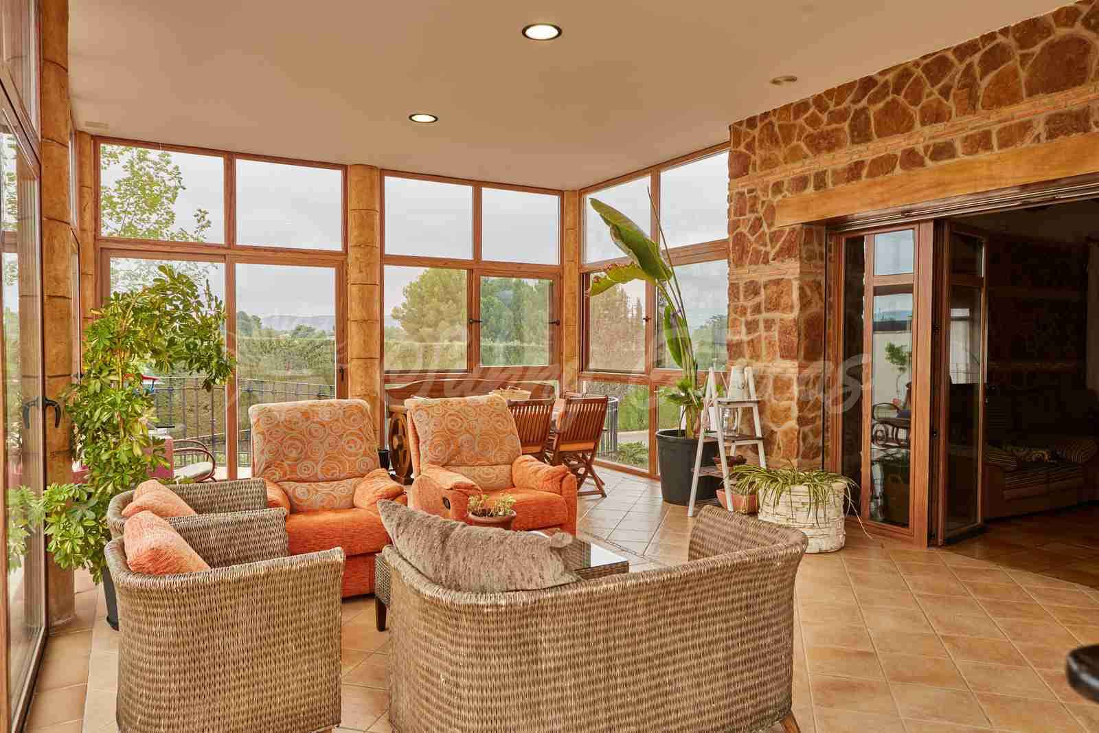 5 soveværelse Finca/Landehus til salg i Yecla med swimmingpool garage - € 600.000 (Ref: 7955926)