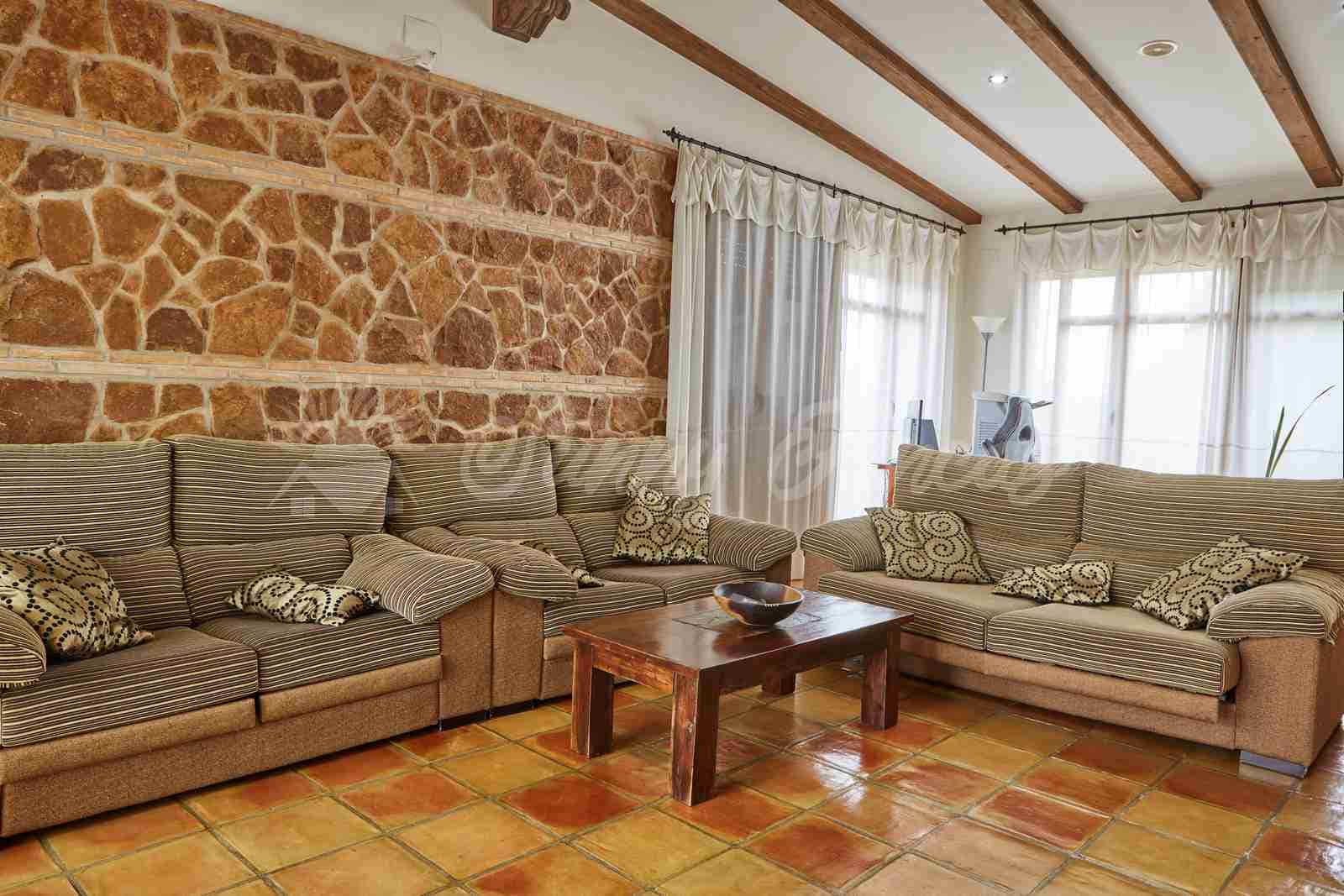 5 soveværelse Finca/Landehus til salg i Yecla med swimmingpool garage - € 600.000 (Ref: 7955926)