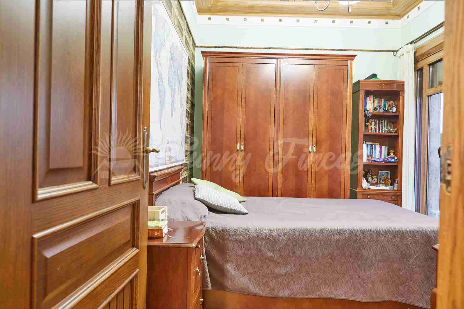 5 soveværelse Finca/Landehus til salg i Yecla med swimmingpool garage - € 600.000 (Ref: 7955926)