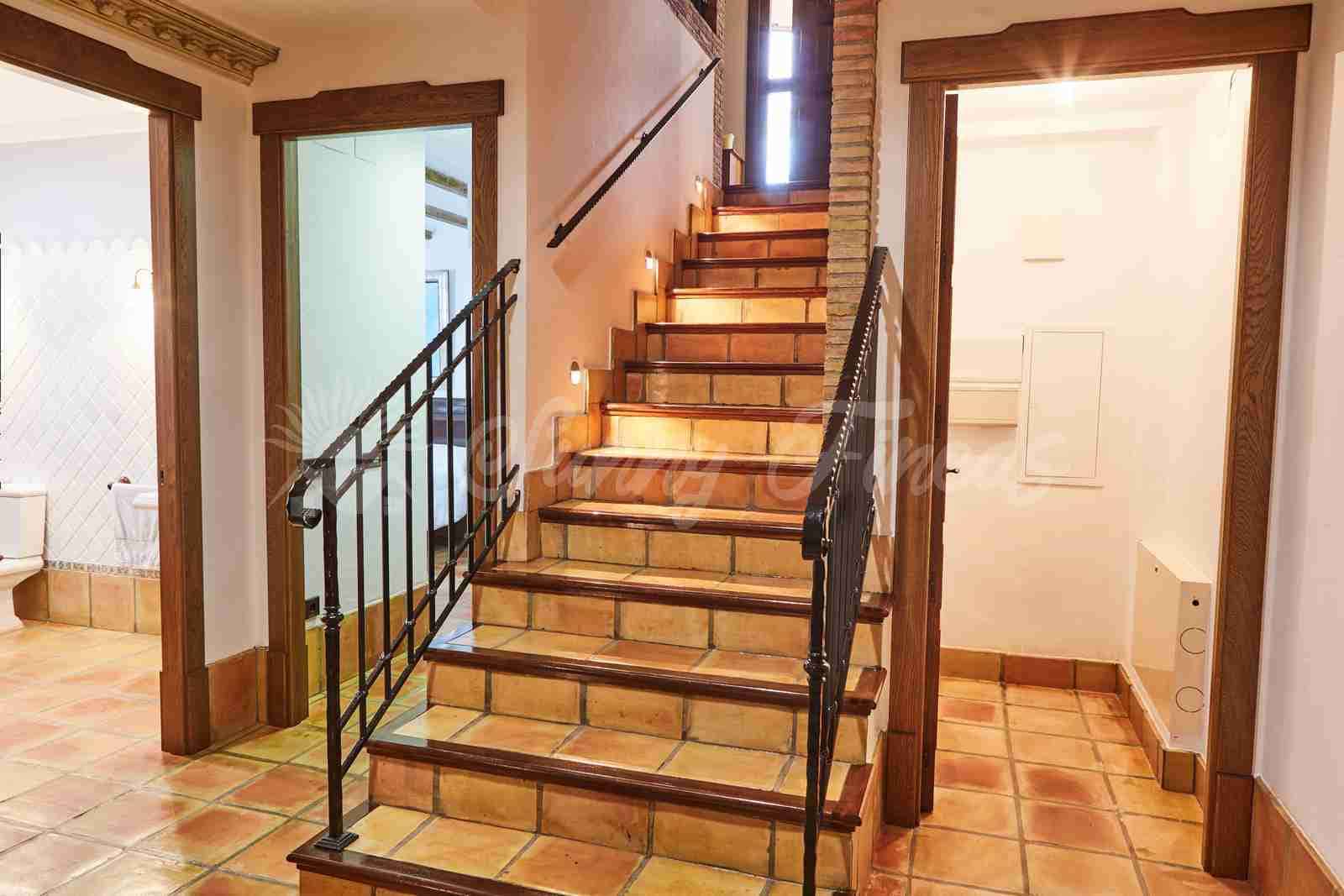 5 soveværelse Finca/Landehus til salg i Yecla med swimmingpool garage - € 600.000 (Ref: 7955926)