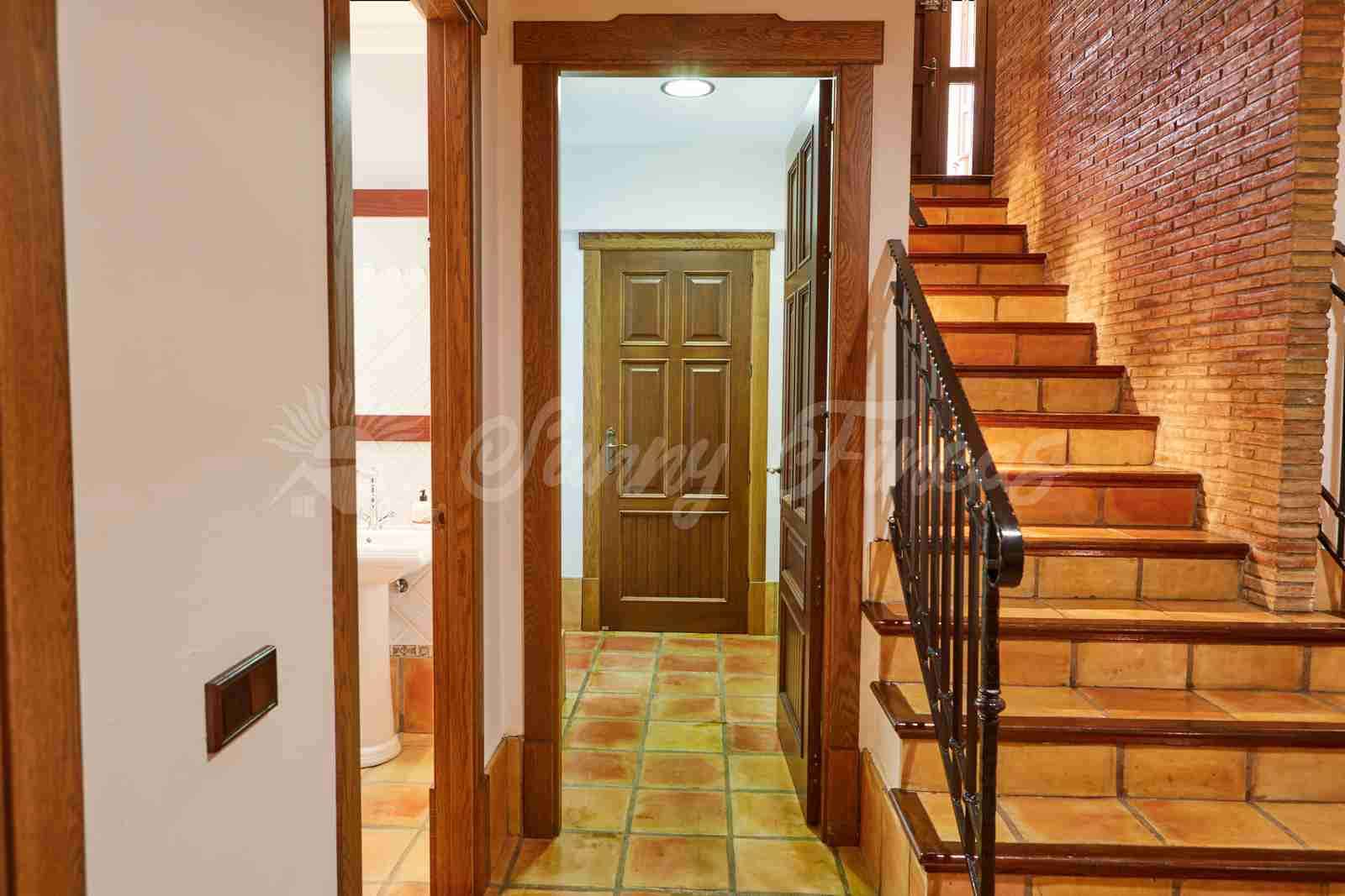 5 soveværelse Finca/Landehus til salg i Yecla med swimmingpool garage - € 600.000 (Ref: 7955926)