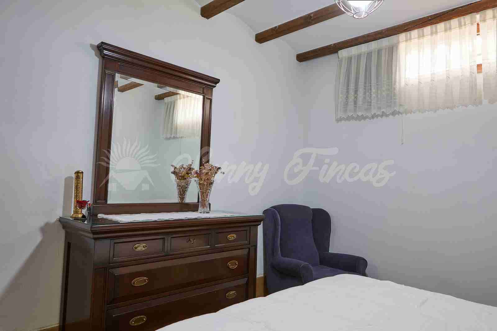 5 soveværelse Finca/Landehus til salg i Yecla med swimmingpool garage - € 600.000 (Ref: 7955926)