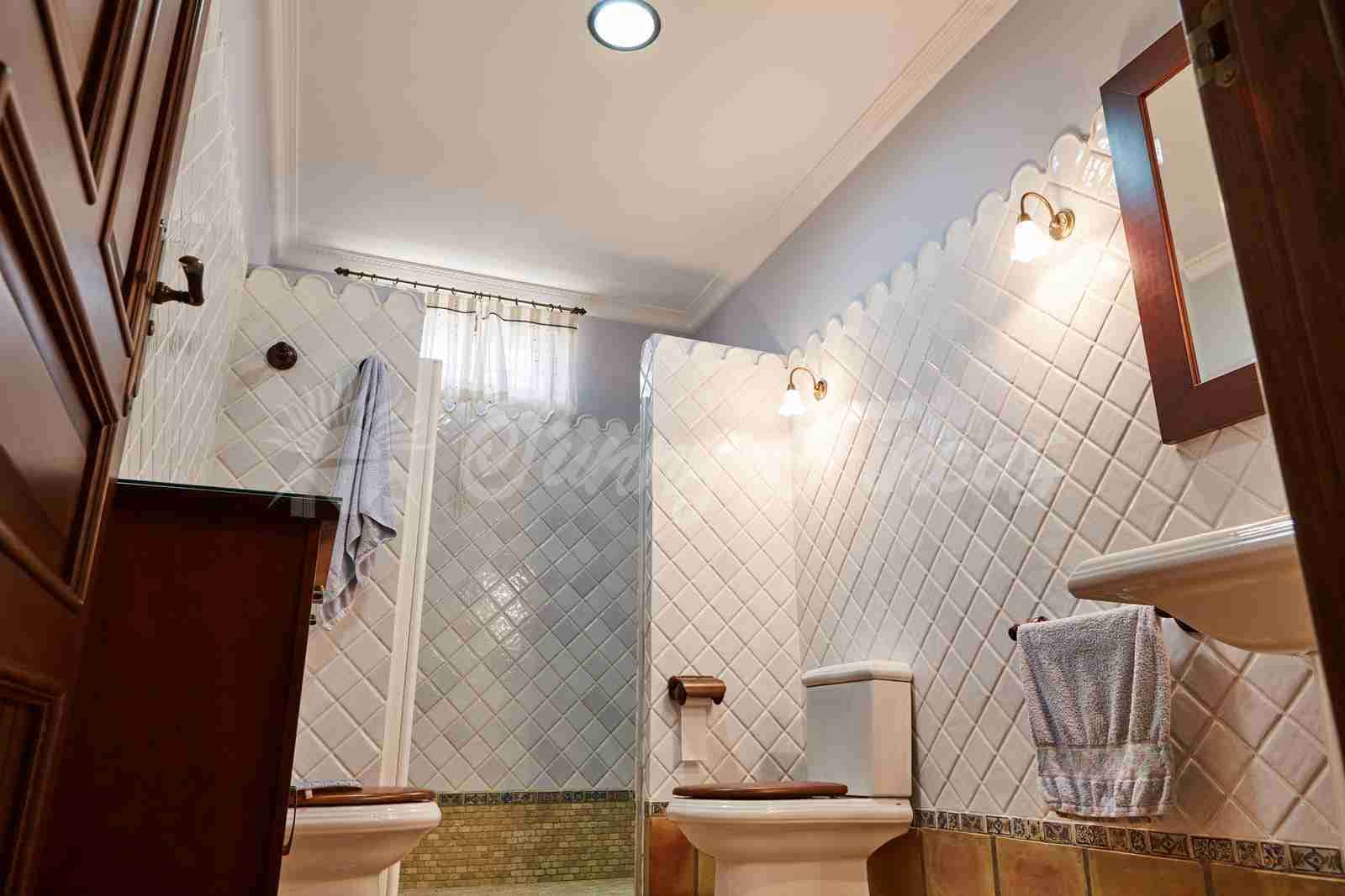 5 soveværelse Finca/Landehus til salg i Yecla med swimmingpool garage - € 600.000 (Ref: 7955926)