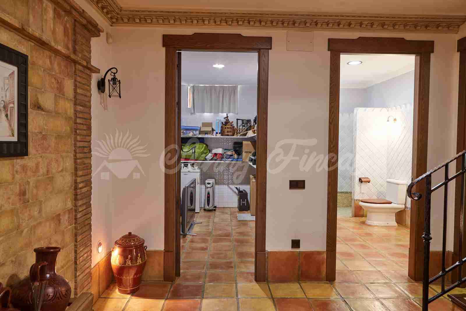 5 soveværelse Finca/Landehus til salg i Yecla med swimmingpool garage - € 600.000 (Ref: 7955926)