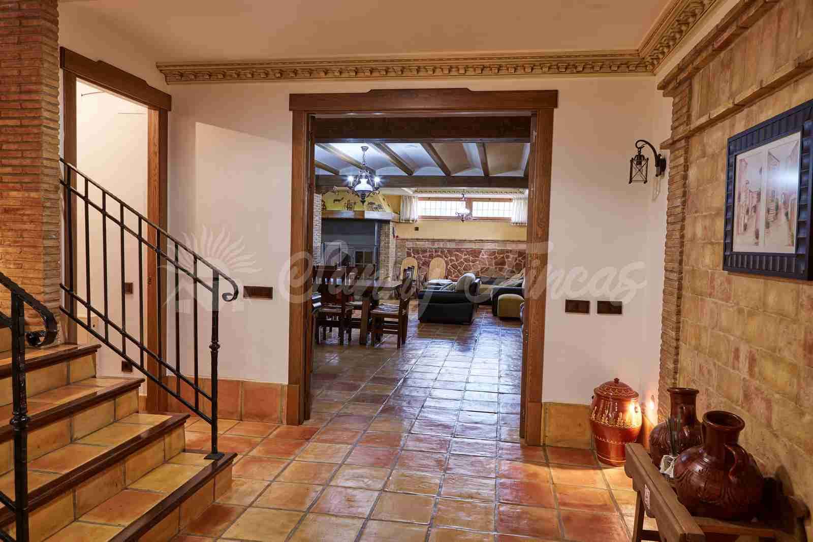 5 soveværelse Finca/Landehus til salg i Yecla med swimmingpool garage - € 600.000 (Ref: 7955926)