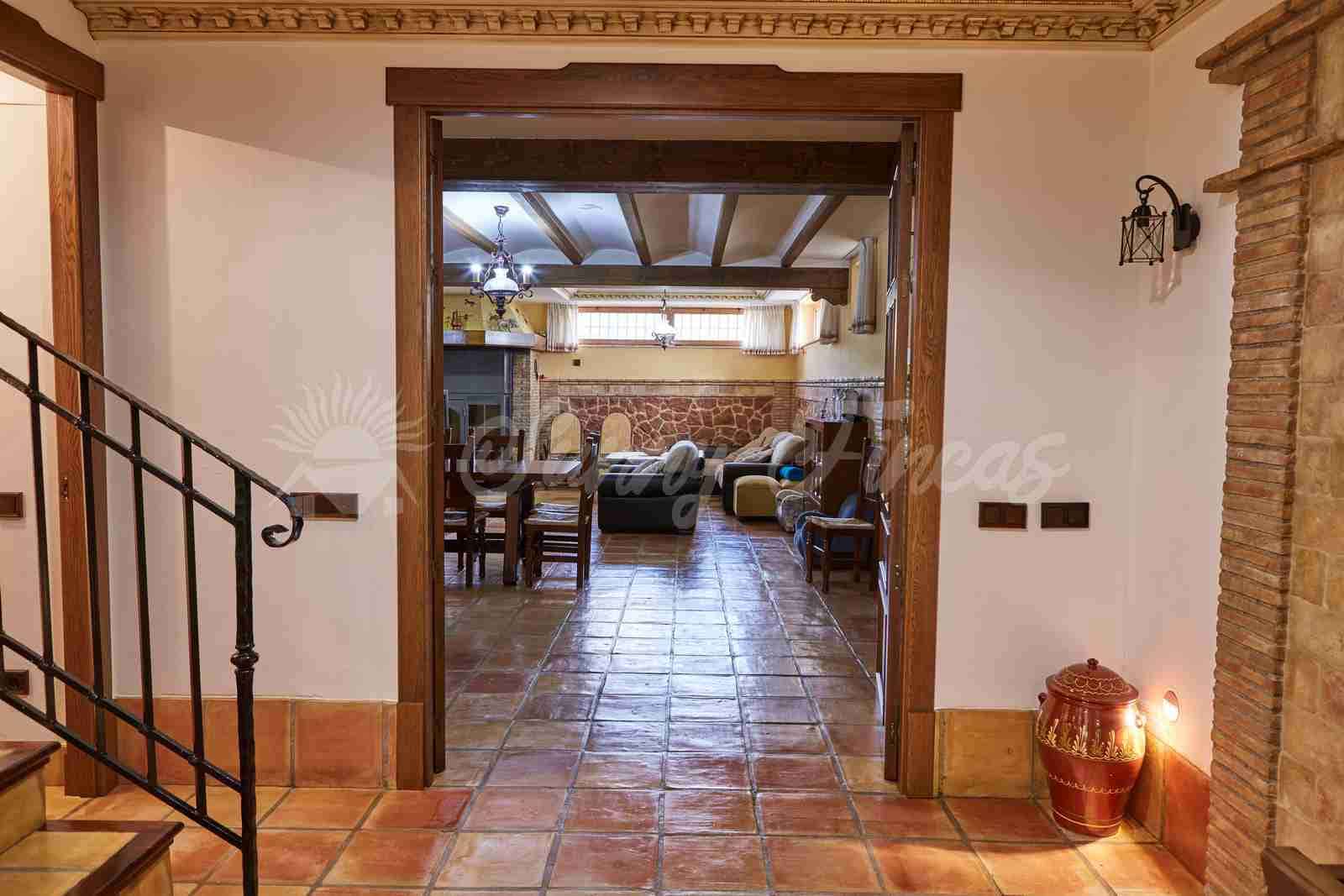 5 soveværelse Finca/Landehus til salg i Yecla med swimmingpool garage - € 600.000 (Ref: 7955926)