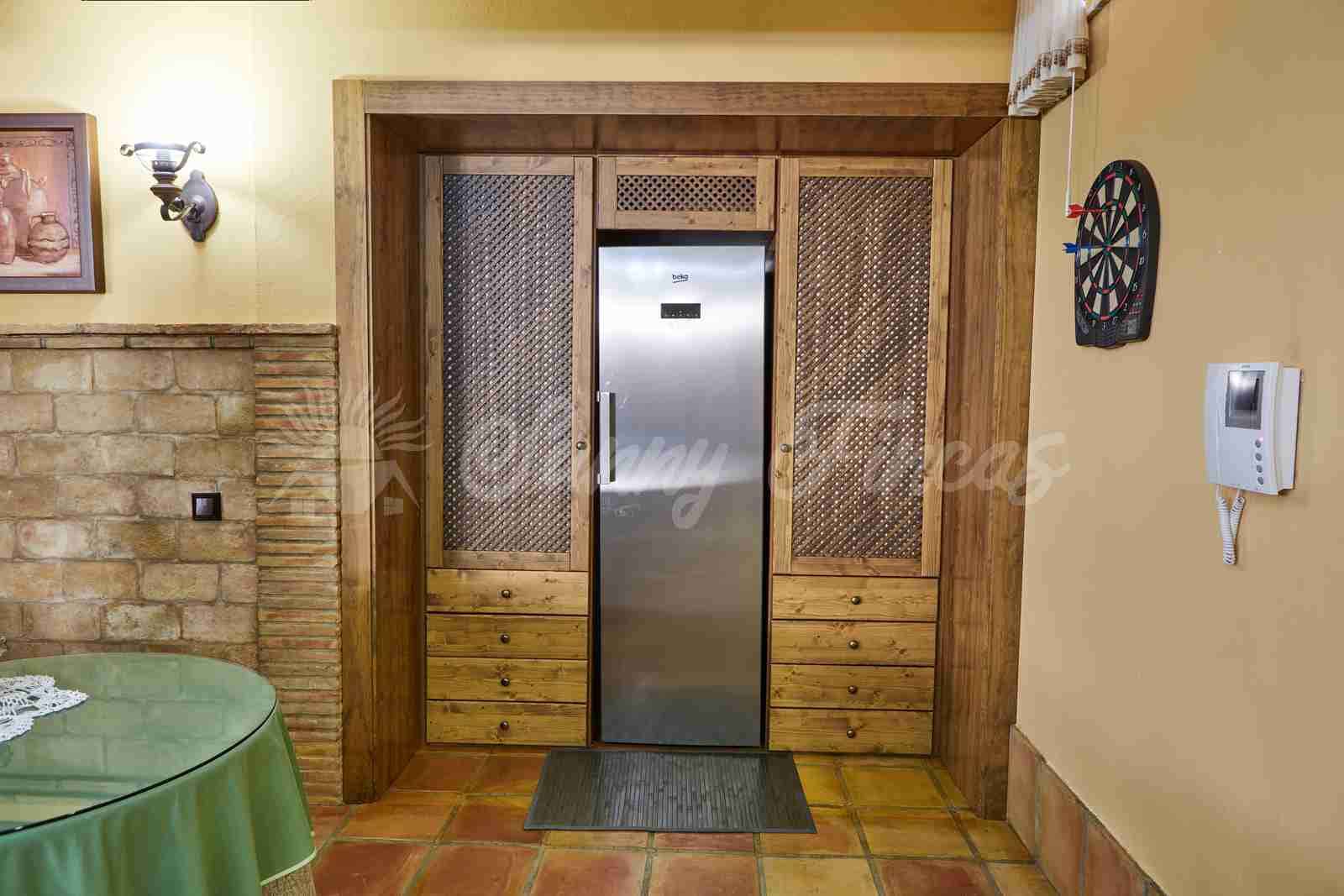 5 soveværelse Finca/Landehus til salg i Yecla med swimmingpool garage - € 600.000 (Ref: 7955926)