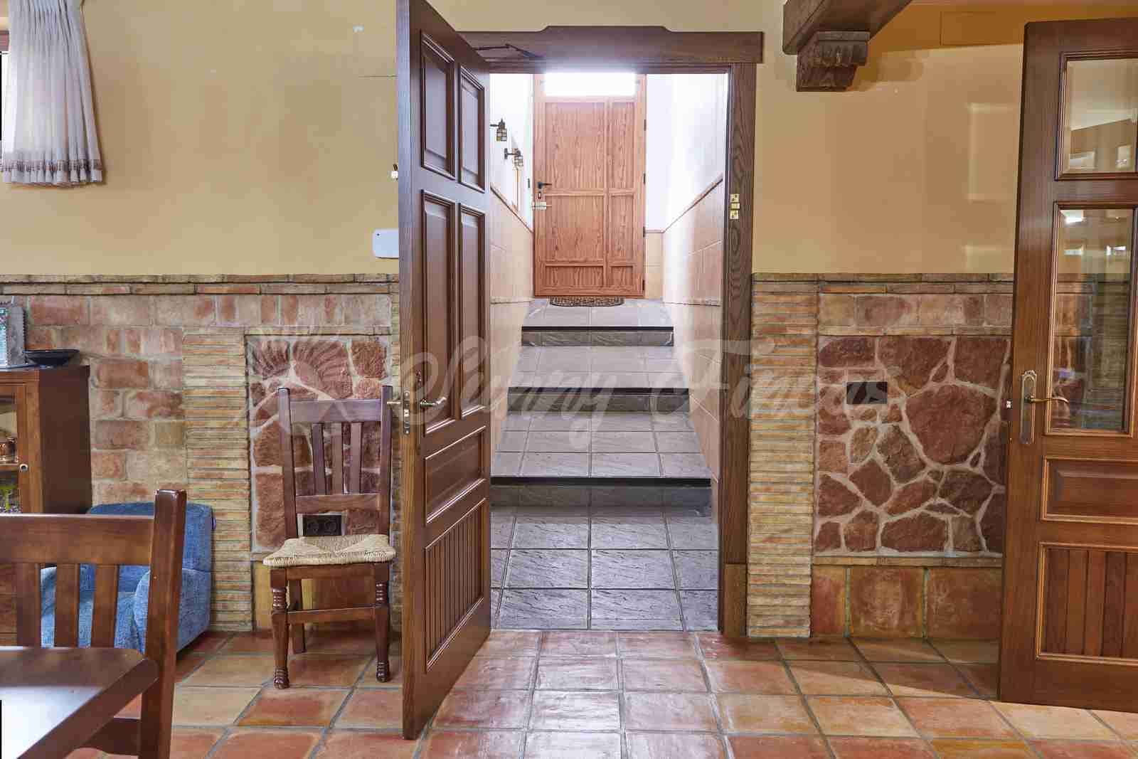 5 soveværelse Finca/Landehus til salg i Yecla med swimmingpool garage - € 600.000 (Ref: 7955926)