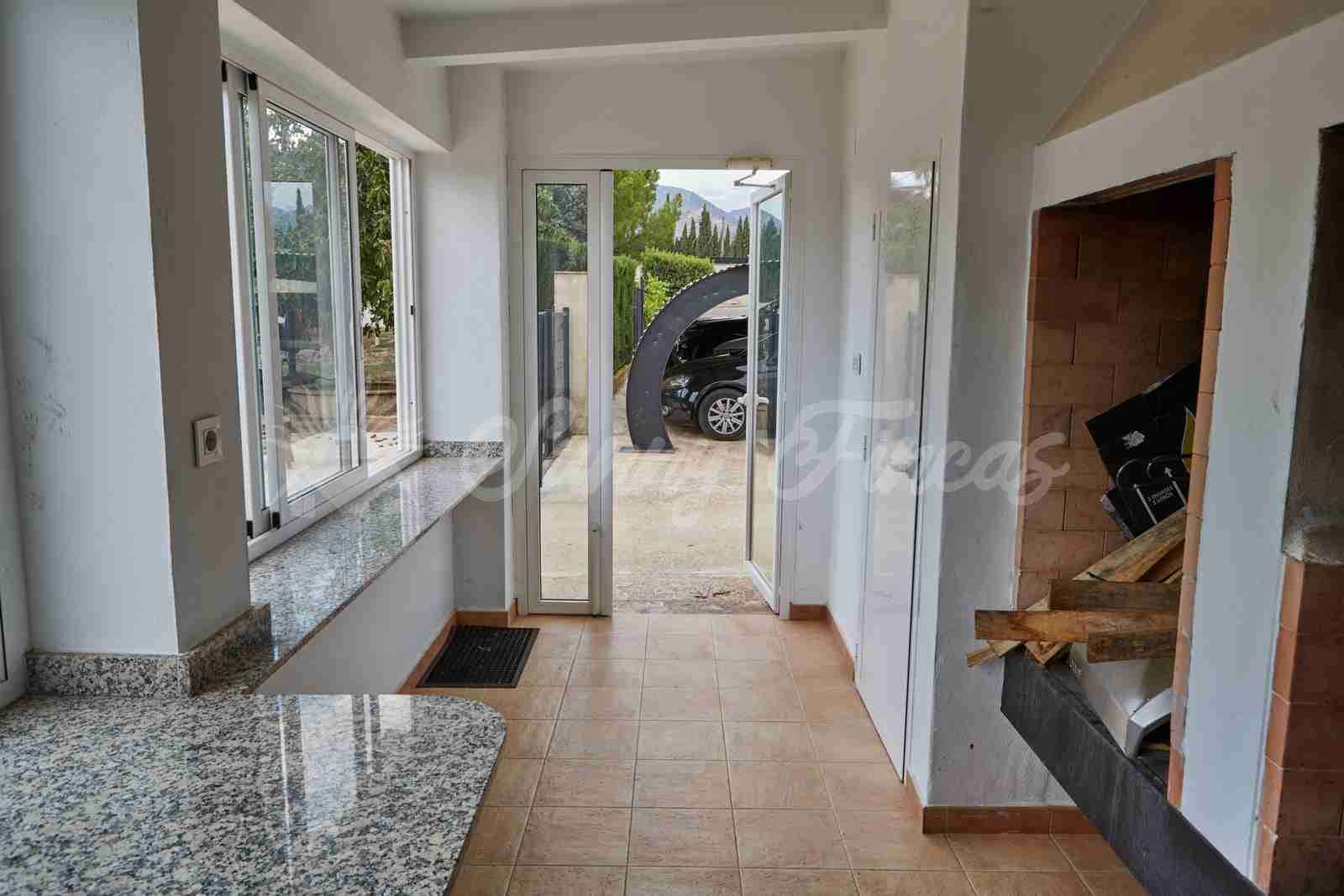 5 soveværelse Finca/Landehus til salg i Yecla med swimmingpool garage - € 600.000 (Ref: 7955926)