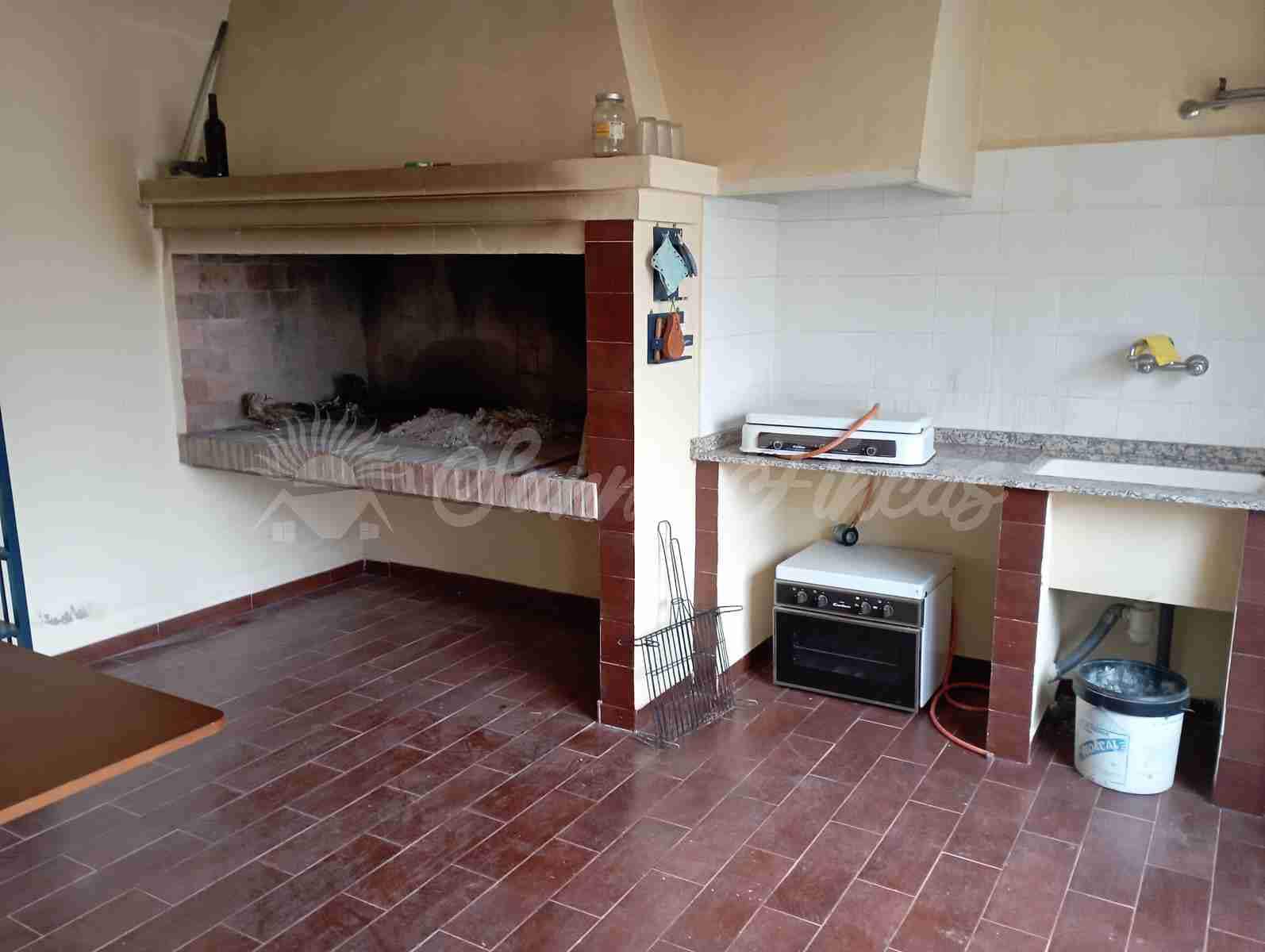 5 slaapkamer Finca/Landhuis te koop in Chinchilla de Monte-Aragon met garage - € 236.000 (Ref: 8045710)