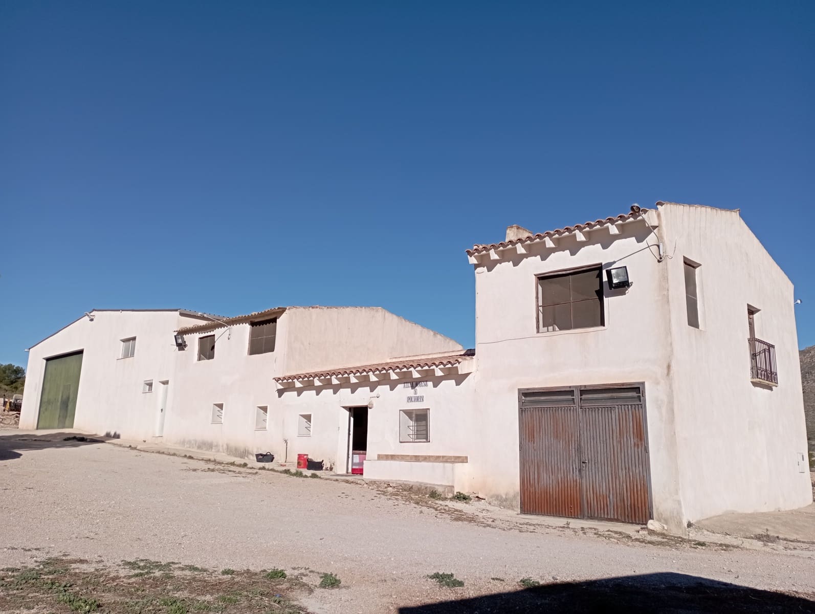 4 sypialnia Finka/Dom wiejski na sprzedaż w Yecla z garażem - 500 000 € (Ref: 8061872)