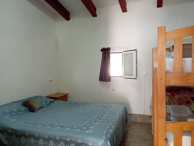 4 soveværelse Finca/Landehus til salg i Yecla med garage - € 500.000 (Ref: 8061872)