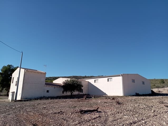 4 bedroom Finca/Country House for sale in Yecla with garage - € 500,000 (Ref: 8061872)