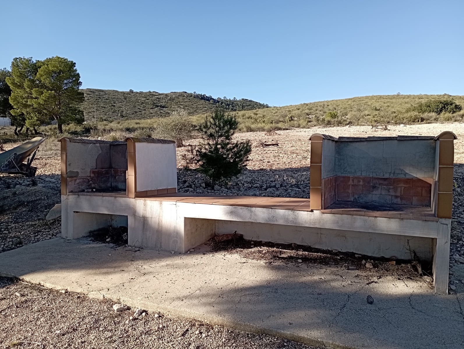 4 sypialnia Finka/Dom wiejski na sprzedaż w Yecla z garażem - 500 000 € (Ref: 8061872)