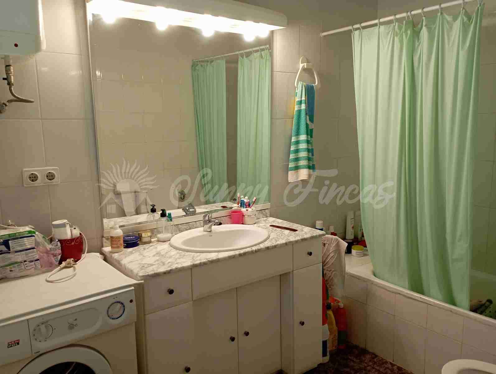 6 bedroom Finca/Country House for sale in Yecla with pool garage - € 199,000 (Ref: 8176037)