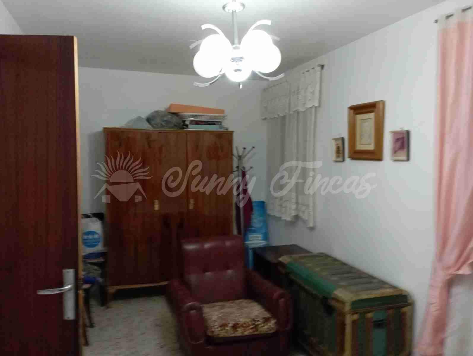 6 bedroom Finca/Country House for sale in Yecla with pool garage - € 199,000 (Ref: 8176037)