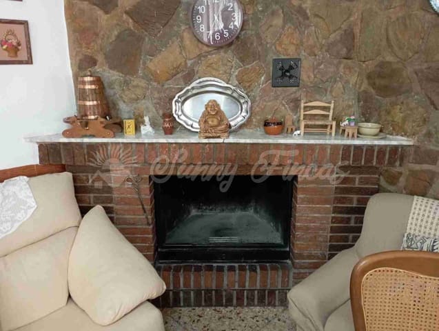 6 soveværelse Finca/Landehus til salg i Yecla med swimmingpool garage - € 199.000 (Ref: 8176037)