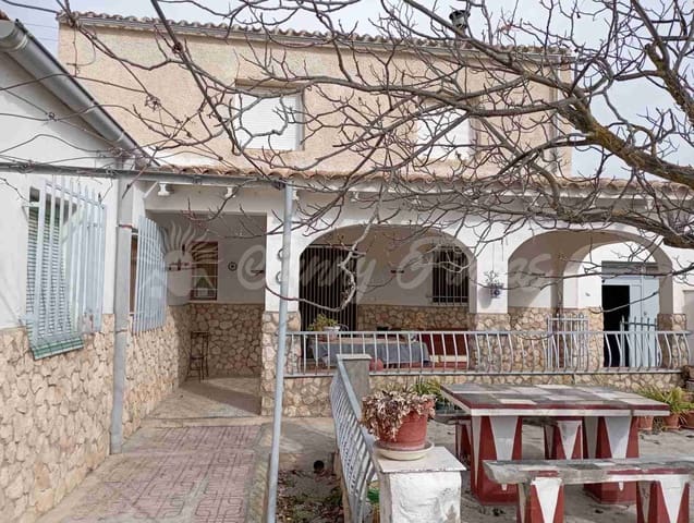 6 soveværelse Finca/Landehus til salg i Yecla med swimmingpool garage - € 199.000 (Ref: 8176037)