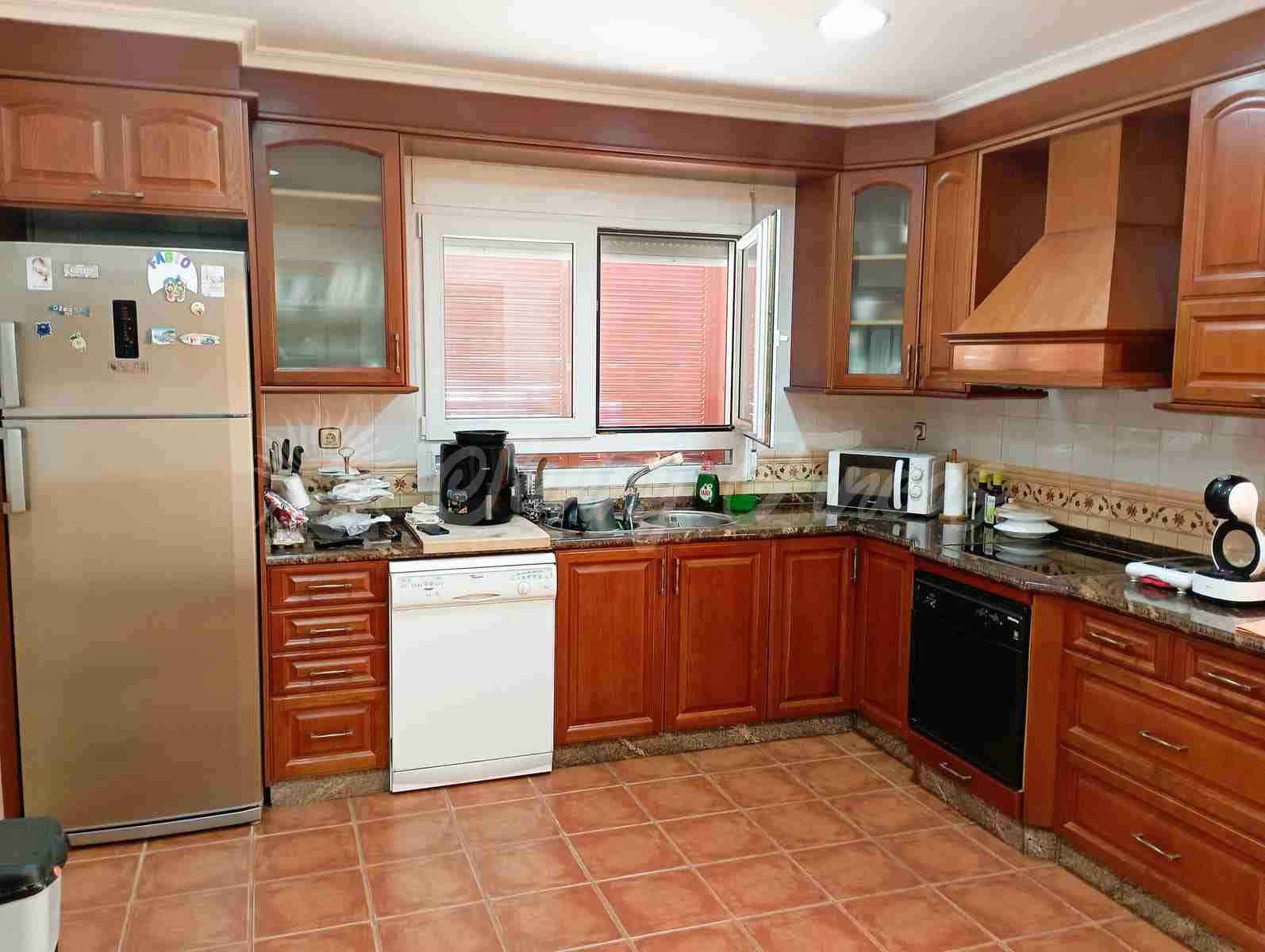 5 soveværelse Villa til salg i Yecla med swimmingpool garage - € 480.000 (Ref: 8406404)