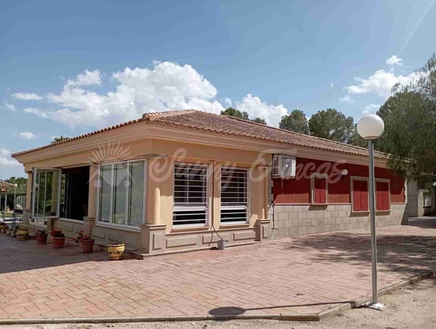 5 sypialnia Willa na sprzedaż w Yecla z basenem garażem - 480 000 € (Ref: 8406404)