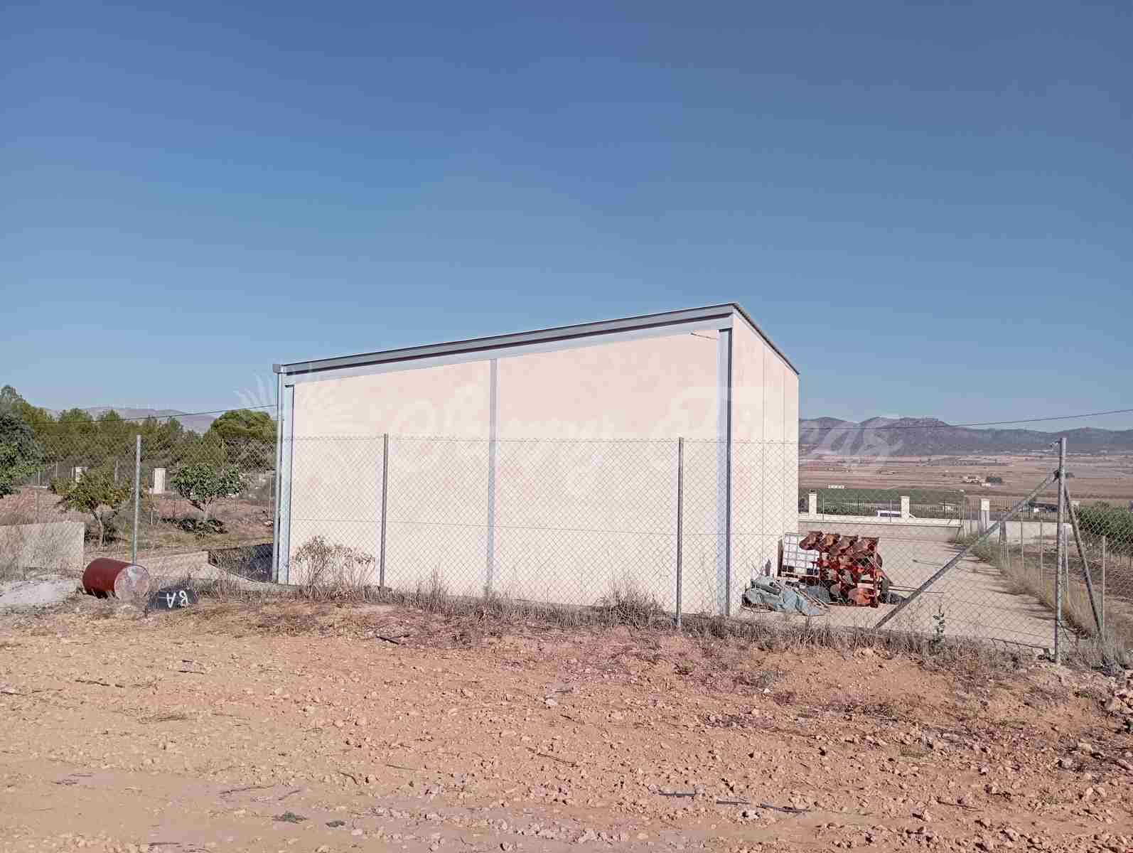 Grunde uden byggetilladelser til salg i Yecla - € 300.000 (Ref: 8499640)