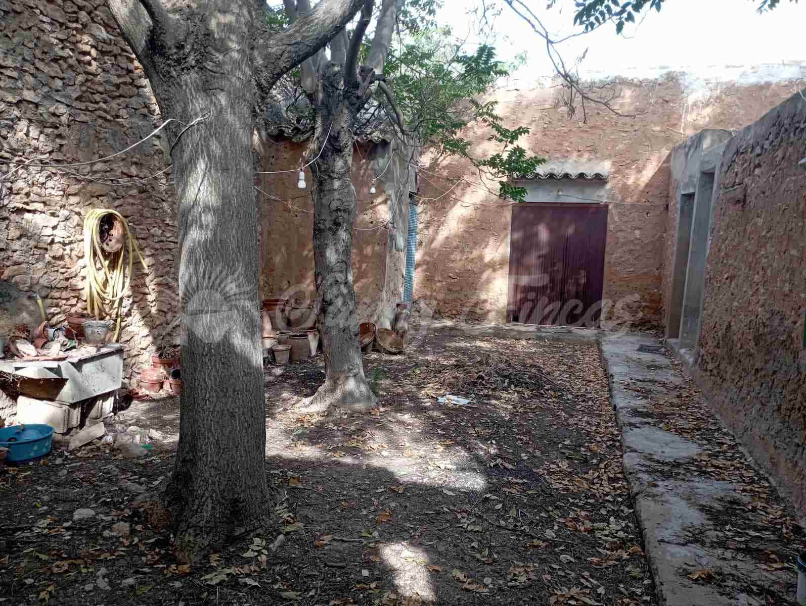 Grond te koop in Yecla - € 350.000 (Ref: 8524348)