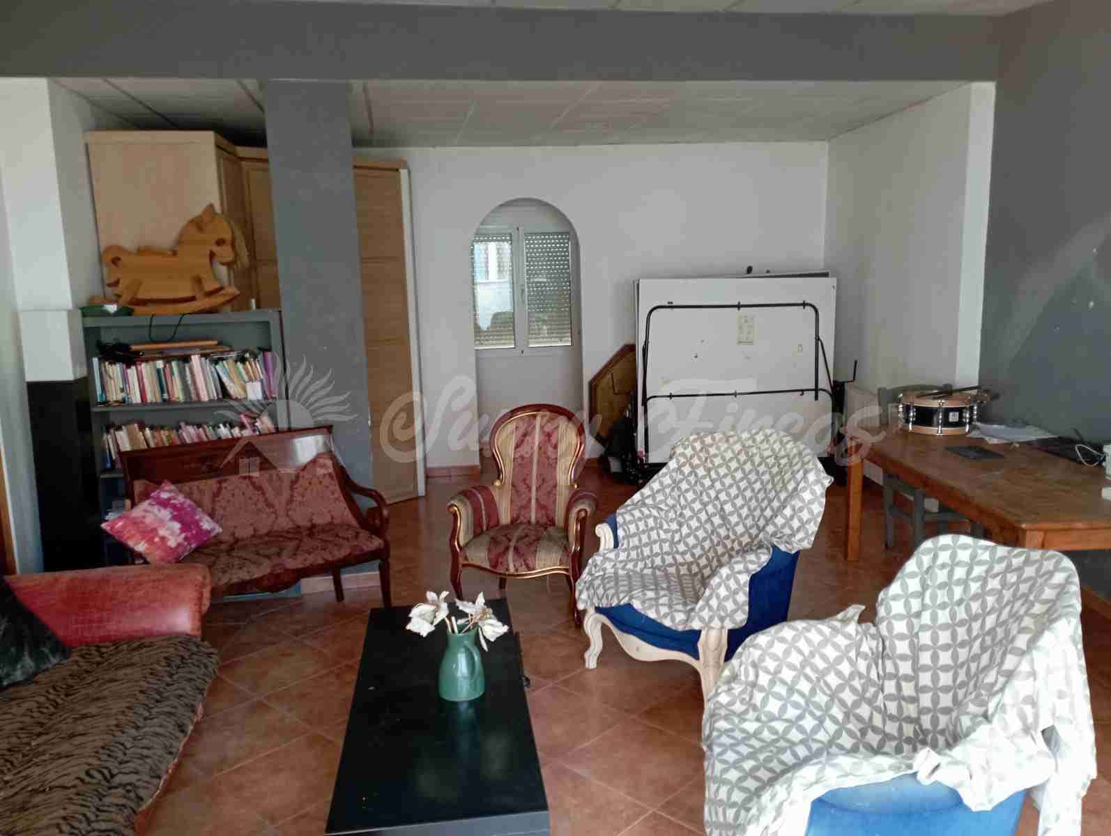 5 soverom Hus til salgs i Yecla - € 180 000 (Ref: 8524670)