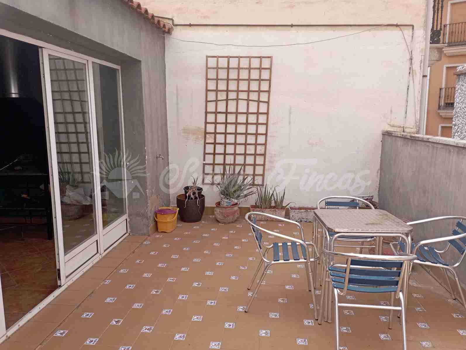 5 soverom Hus til salgs i Yecla - € 180 000 (Ref: 8524670)