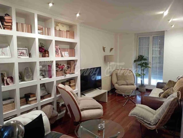 5 soverom Hus til salgs i Yecla - € 180 000 (Ref: 8524670)